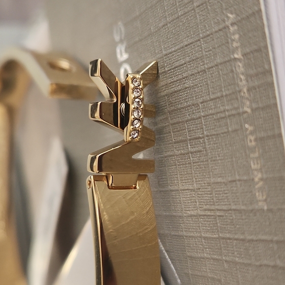 NWT locking logo MK bangle - Picture 4 of 6